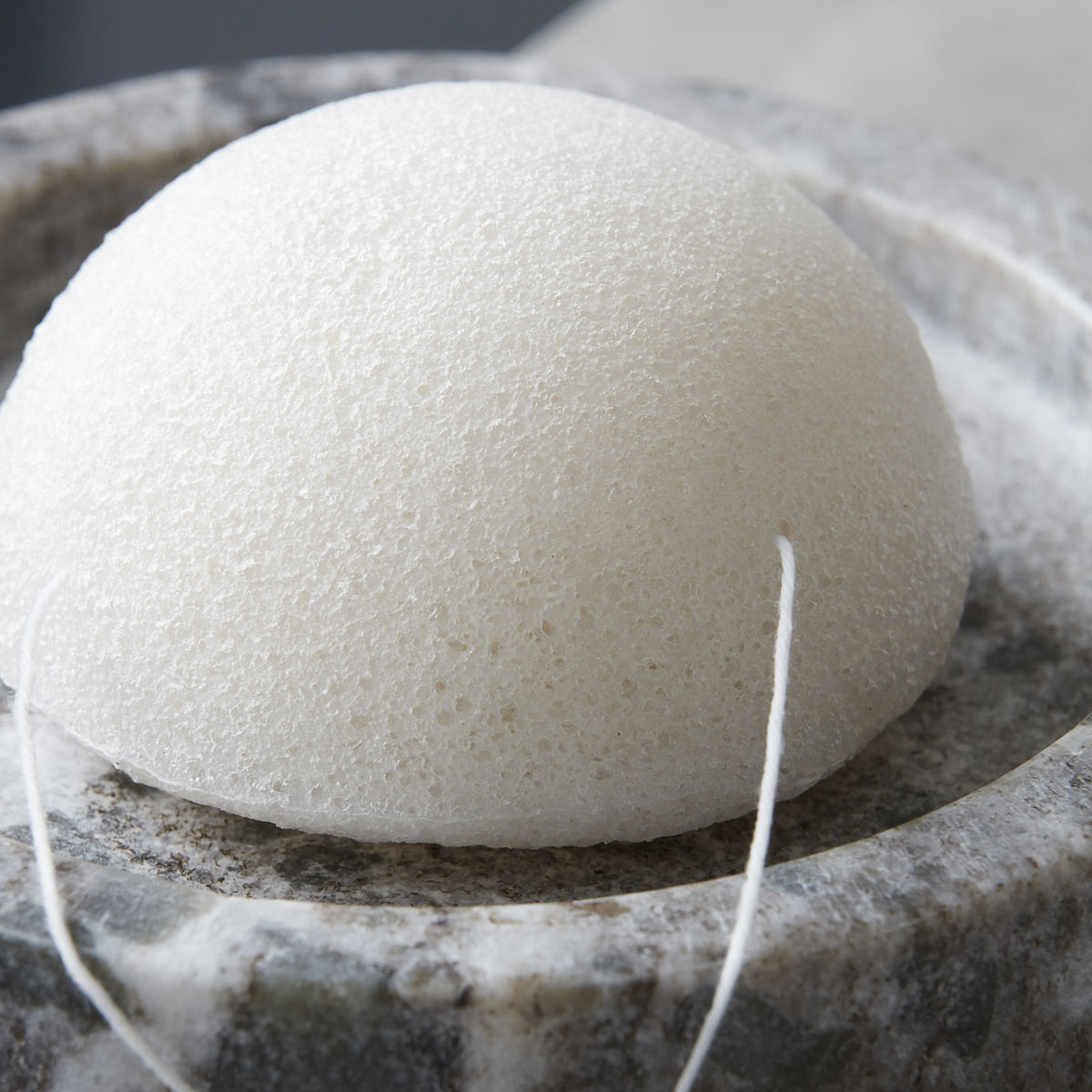 Konjac svamp, hvid